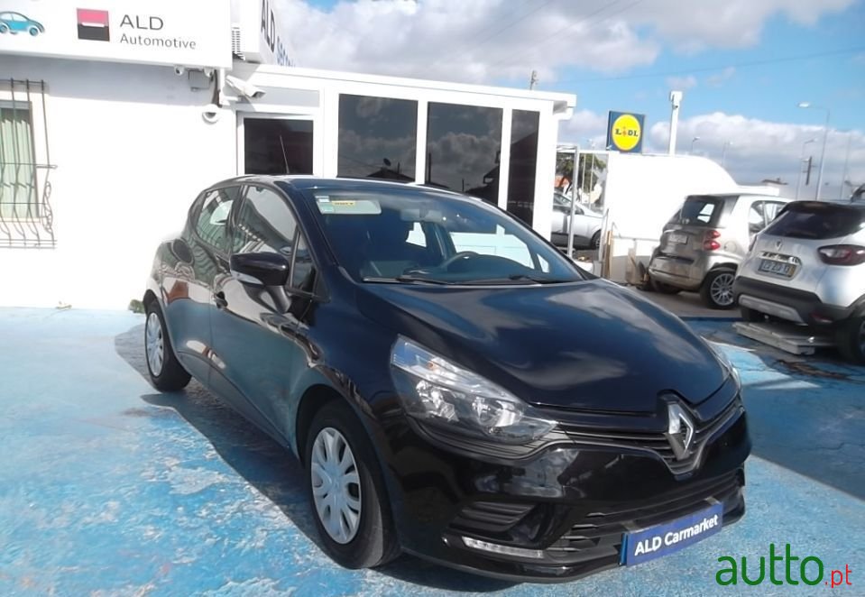 2017' Renault Clio photo #1