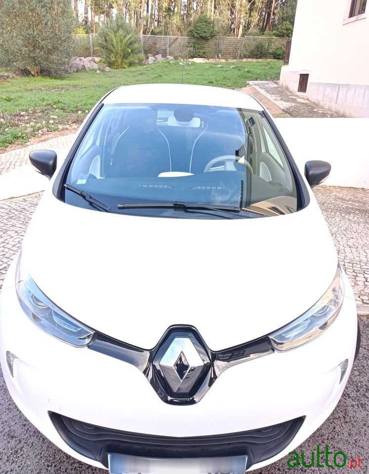 2019' Renault Zoe Zen photo #4