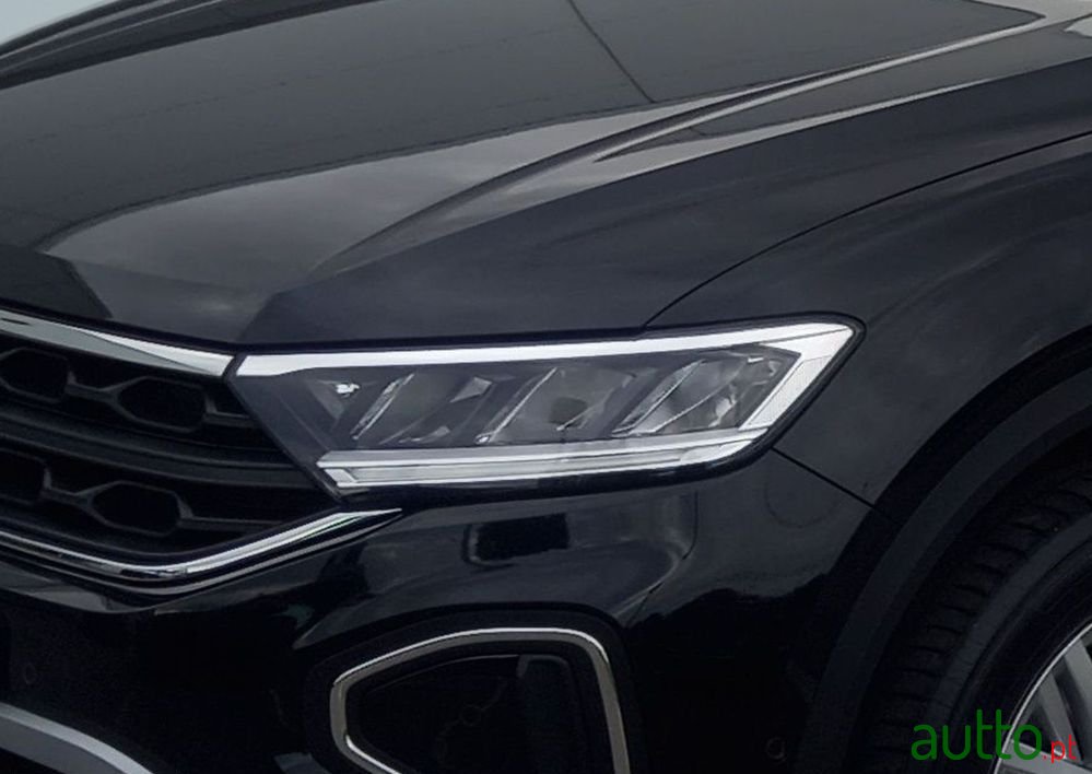 2024' Volkswagen T-Roc 1.0 Tsi Life photo #3