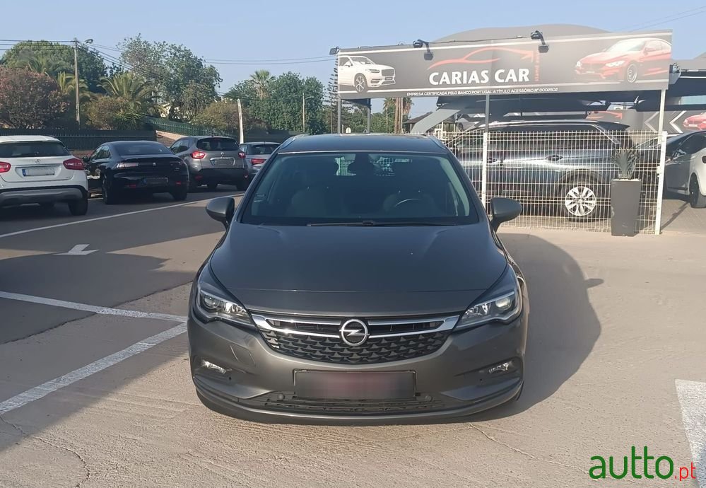2018' Opel Astra Sports Tourer photo #3