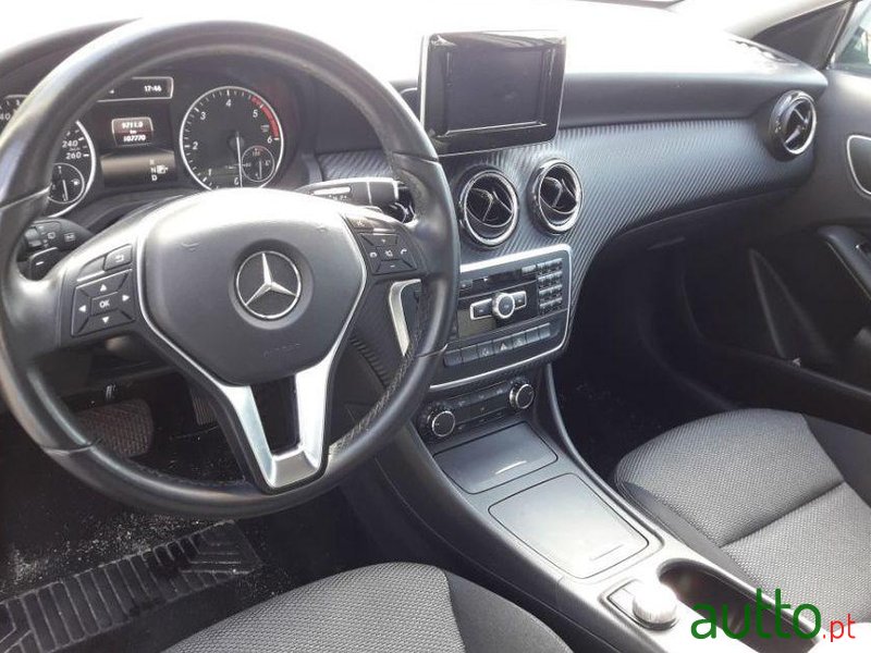 2015' Mercedes-Benz Gla-180 photo #2