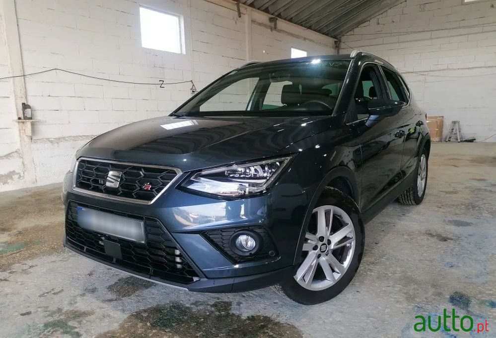 2021' SEAT Arona 1.0 Tsi Fr photo #1