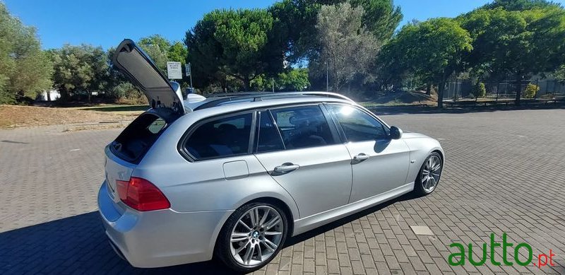 2009' BMW 320 D Touring photo #6