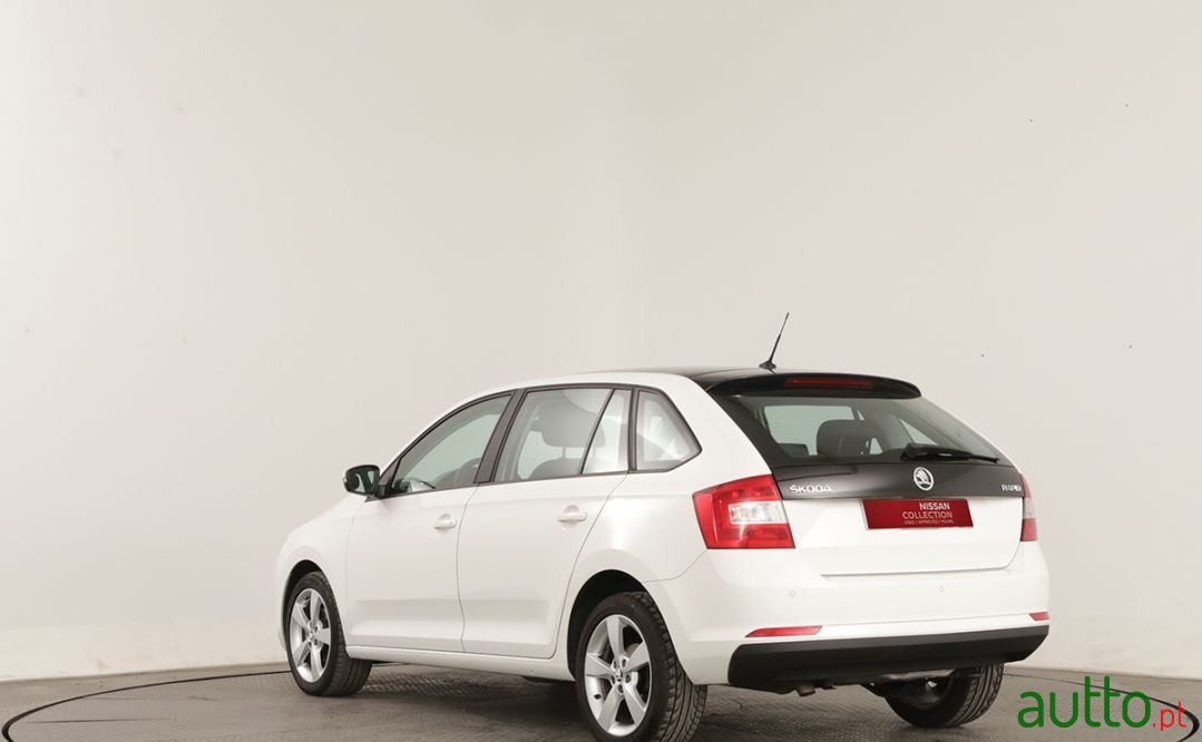 2016' Skoda Rapid Spaceback photo #5