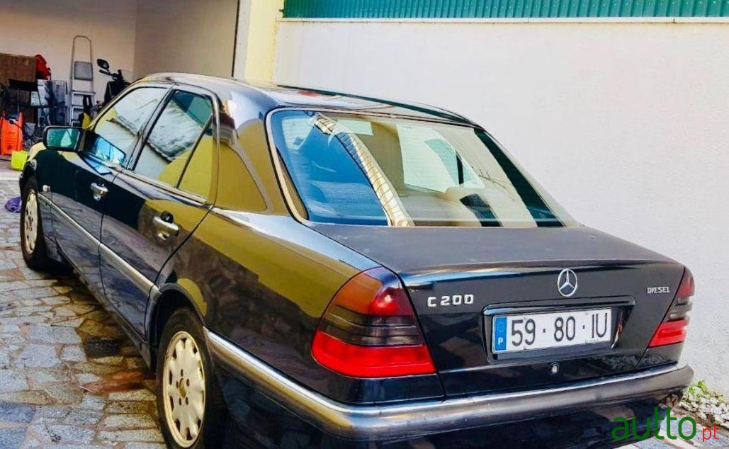 1997' Mercedes-Benz C-200 Diesel photo #1