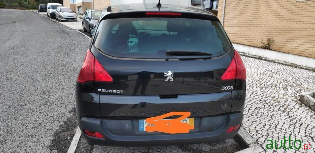 2011' Peugeot 3008 photo #1