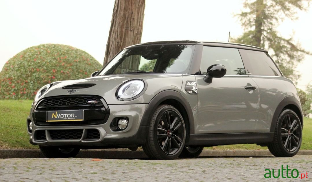2015' MINI Cooper photo #1