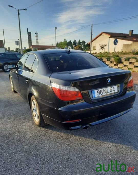 2009' BMW 520 photo #5