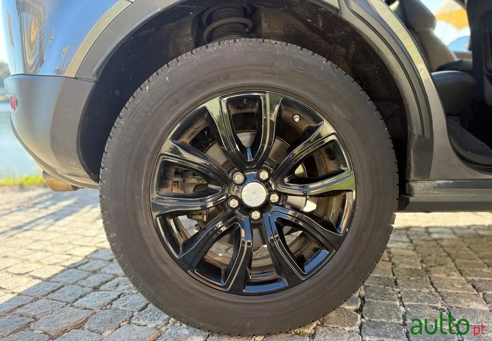 2018' Land Rover Range Rover Evoque photo #5