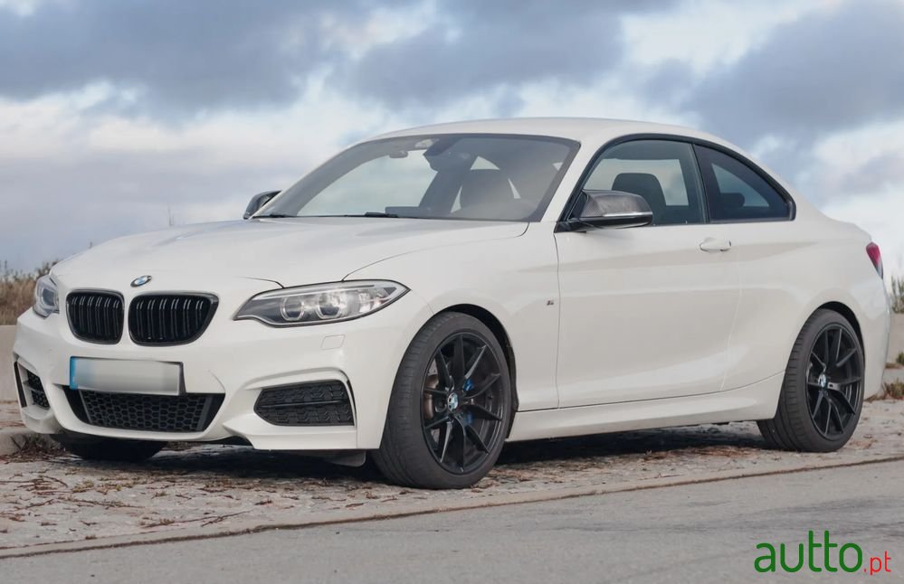 2014' BMW 220 D Pack M Auto photo #1