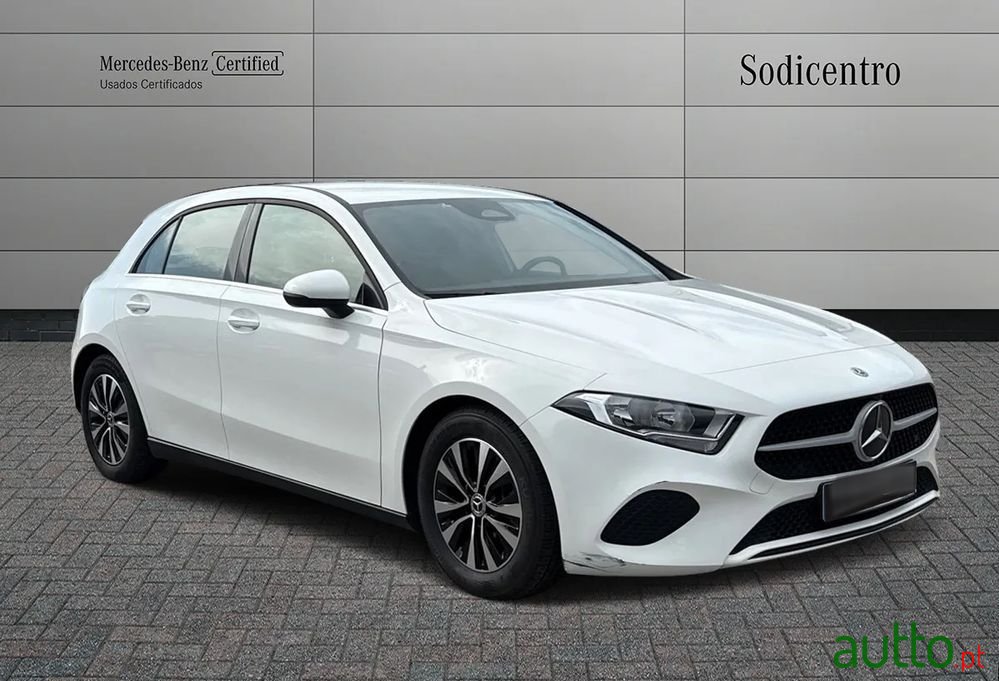 2024' Mercedes-Benz Classe A Standard photo #2