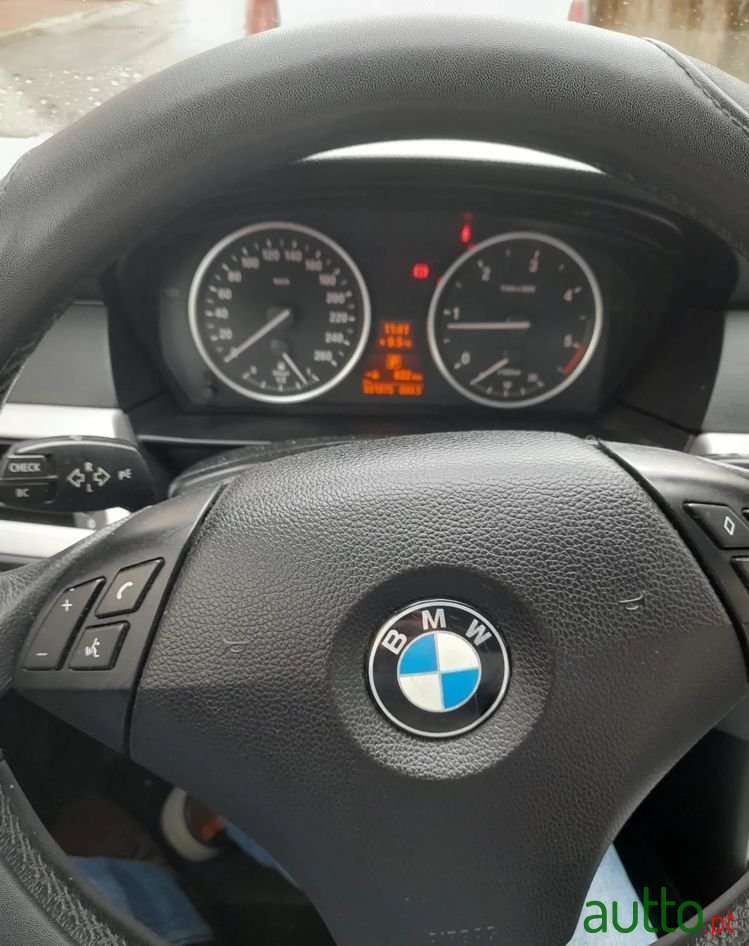 2007' BMW 520 Da Touring photo #4