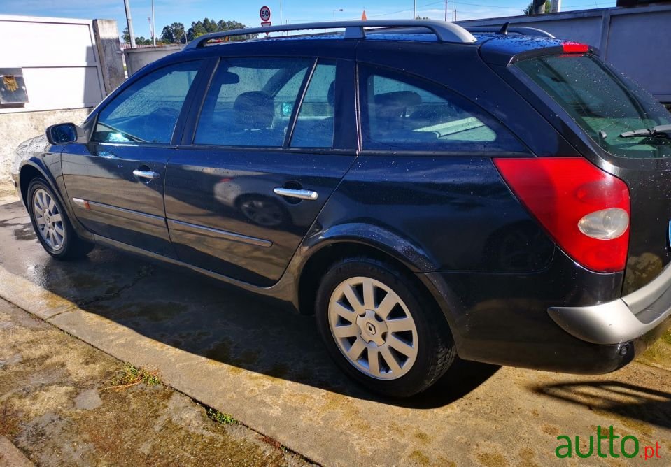 2002' Renault Laguna Break photo #1