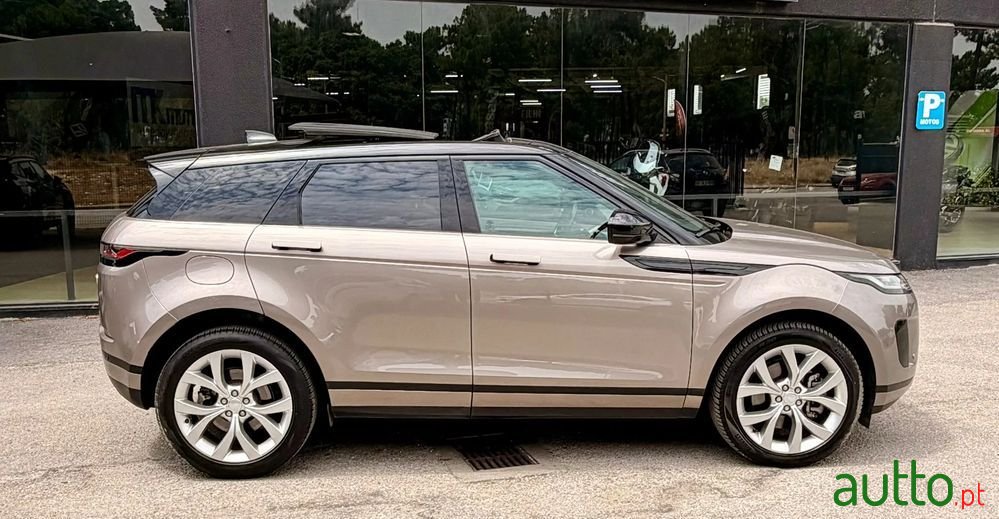 2023' Land Rover Range Rover Evoque P300E Hse photo #5