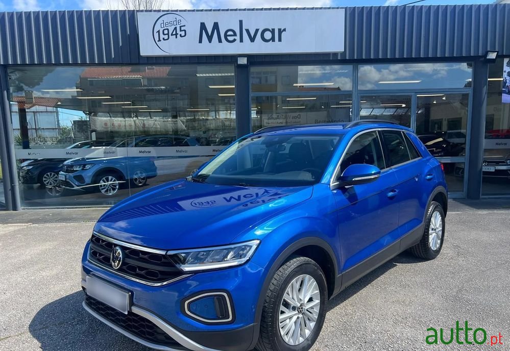 2022' Volkswagen T-Roc 1.0 Tsi Life photo #1