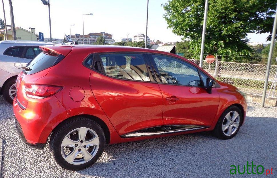 2013' Renault Clio Dynamique S 83G photo #1