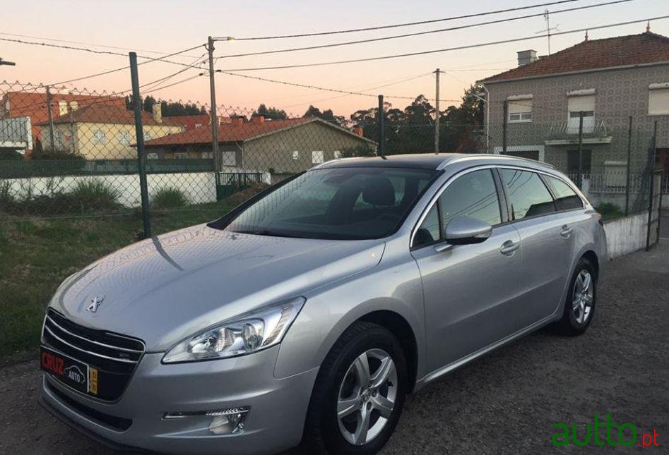 2013' Peugeot 508 Sw photo #2