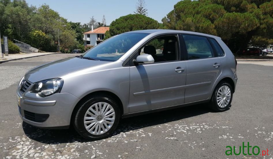 2008' Volkswagen Polo photo #3