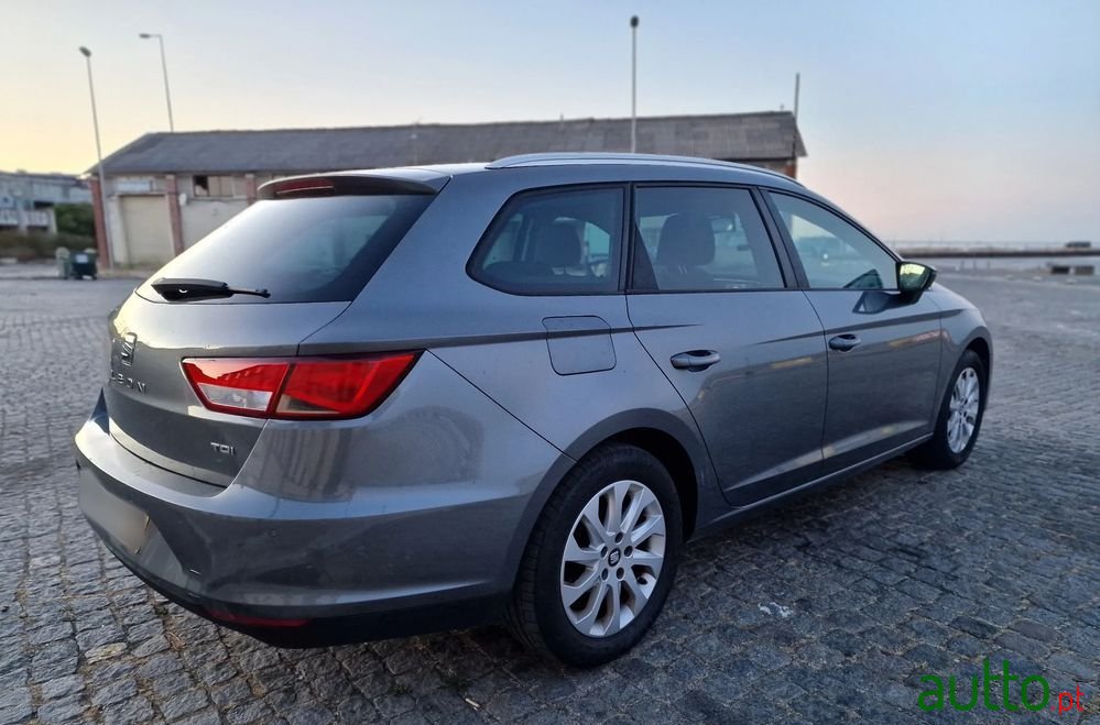 2014' SEAT Leon St photo #2