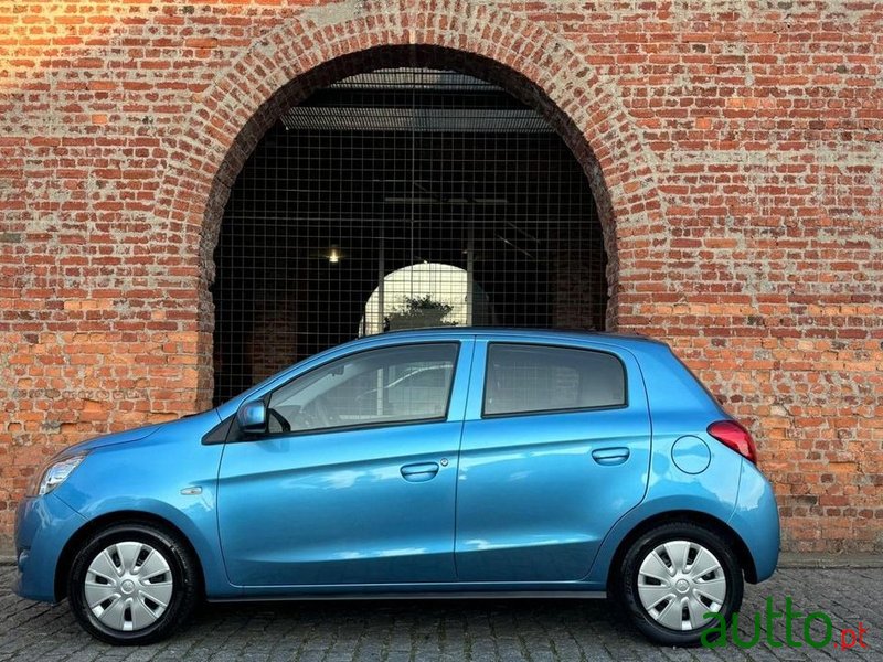 2015' Mitsubishi Space Star photo #3