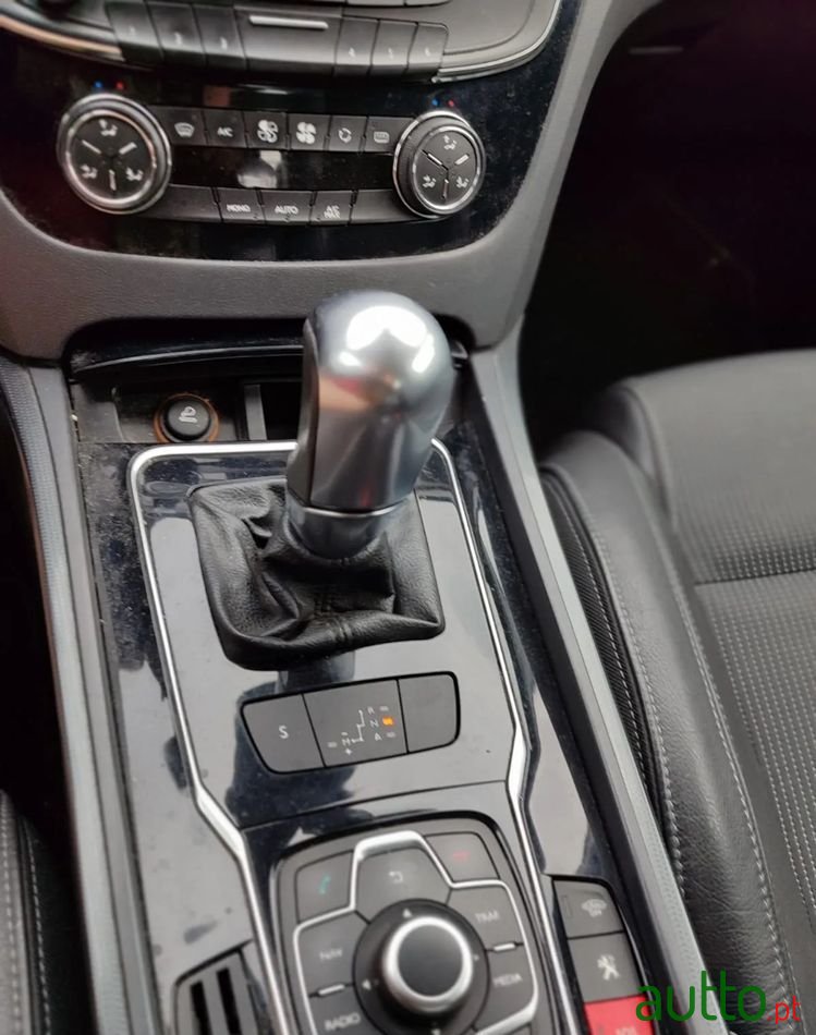 2013' Peugeot 508 photo #6