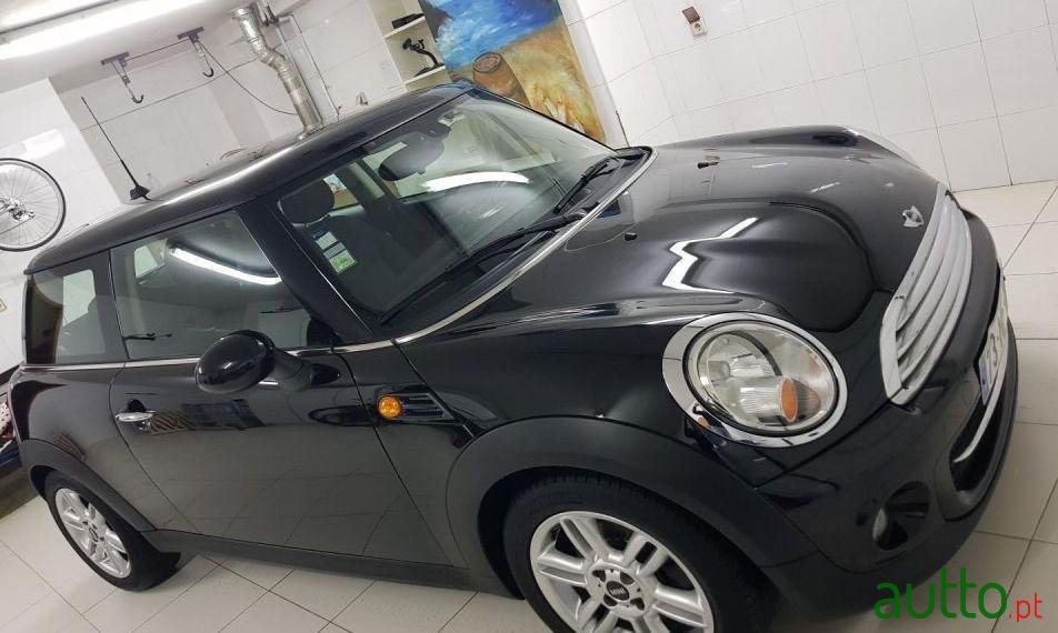 2012' MINI Cooper photo #2