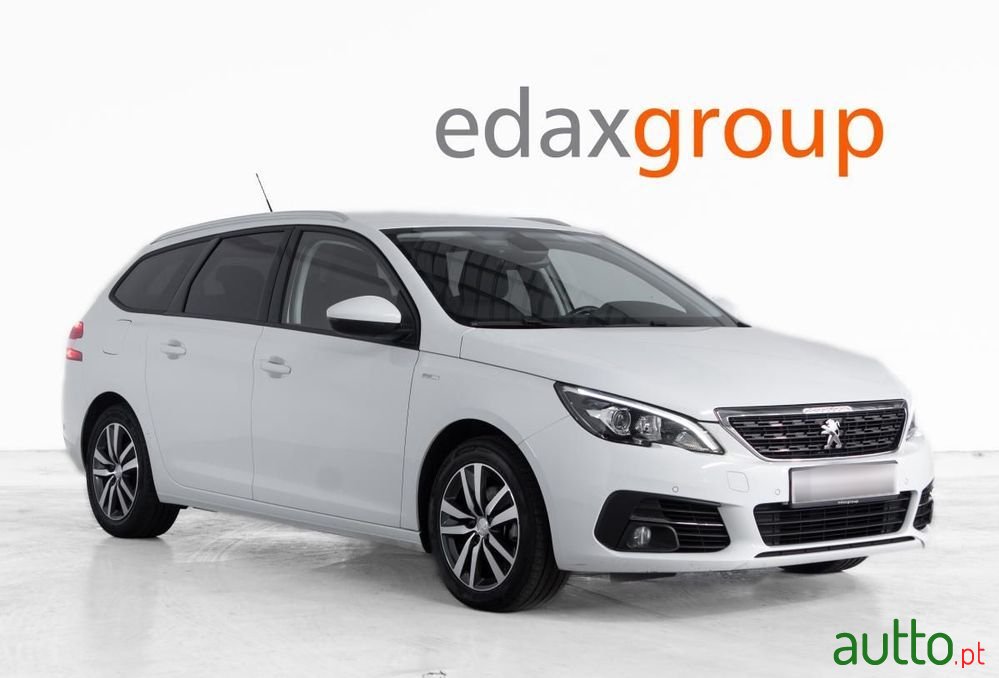 2021' Peugeot 308 Sw photo #1