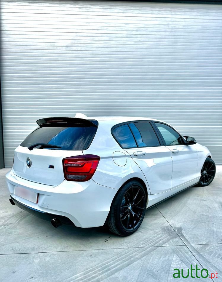 2012' BMW 116 D Line Sport photo #3