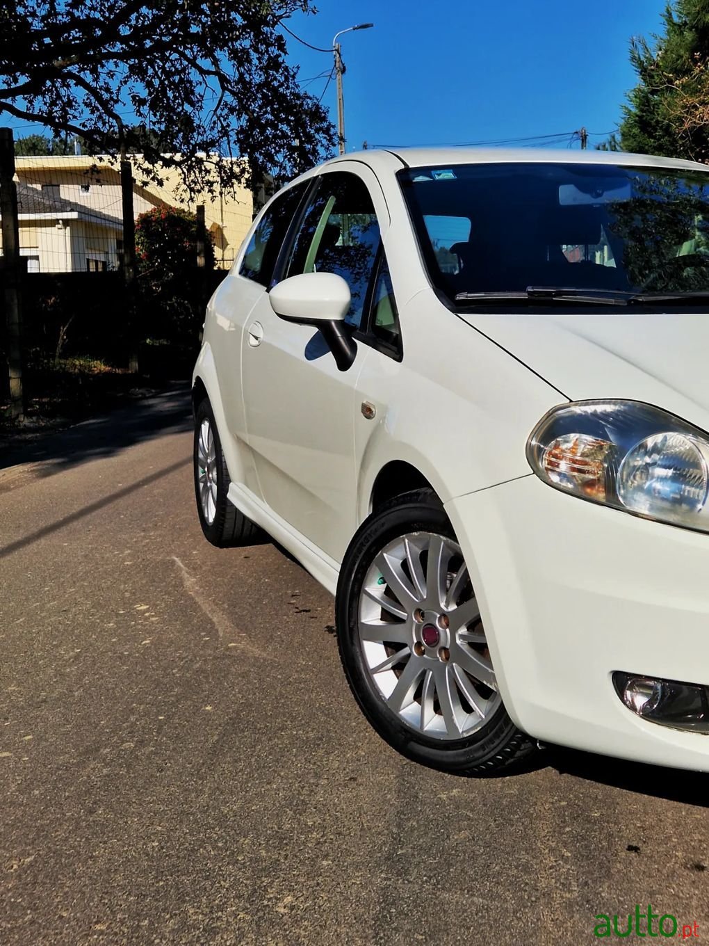 2009' Fiat Grande Punto photo #2