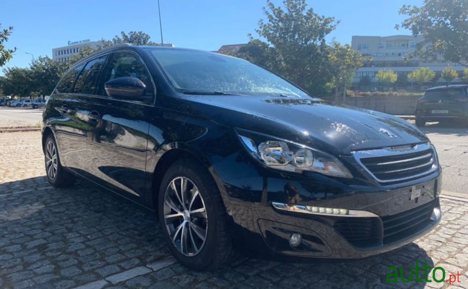 2015' Peugeot 308 Sw photo #5