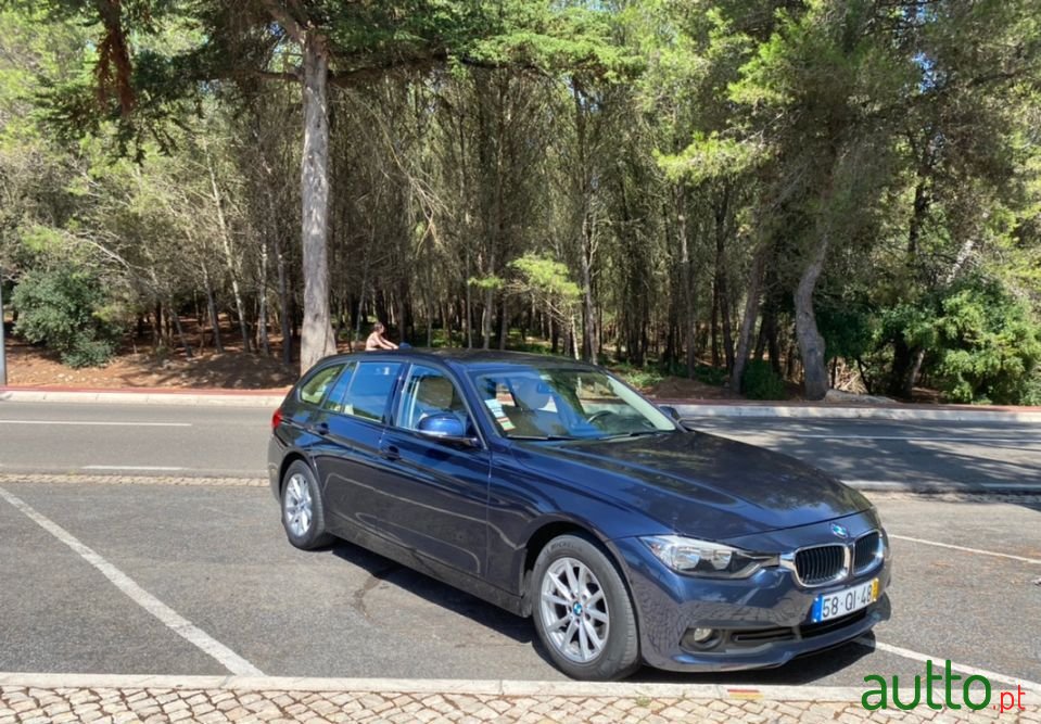 2015' BMW 318 photo #3