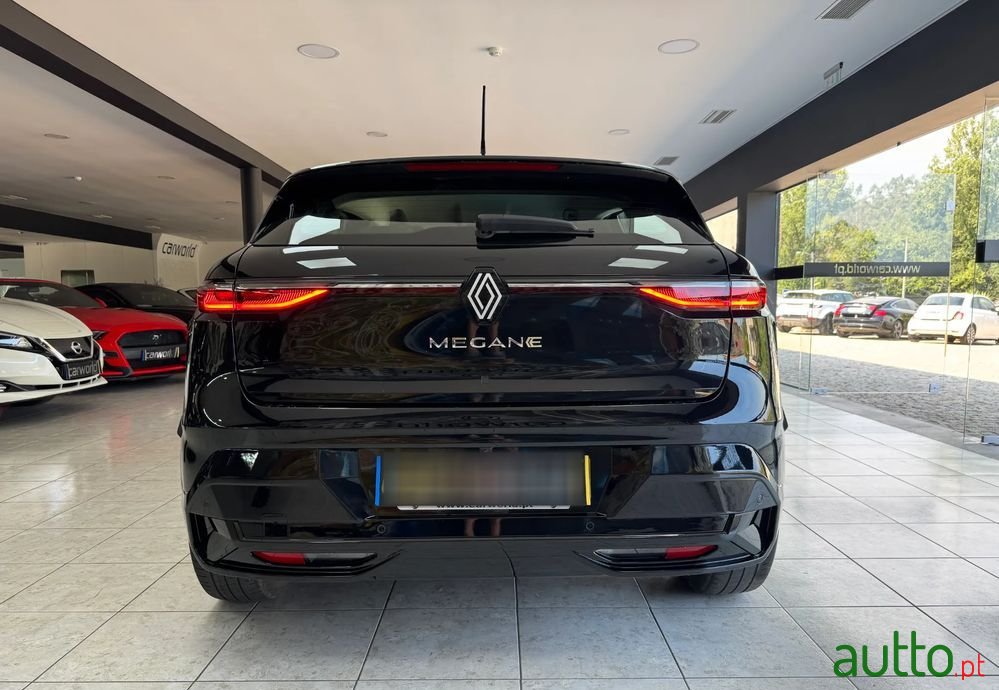 2022' Renault Megane E-Tech photo #4