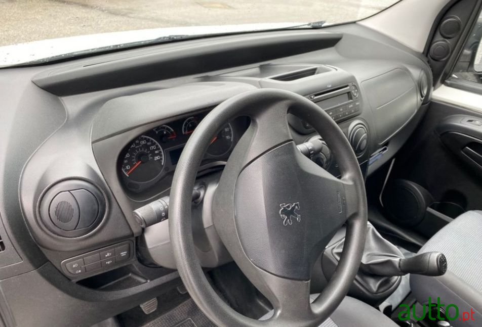 2014' Peugeot Bipper-Tepee photo #1