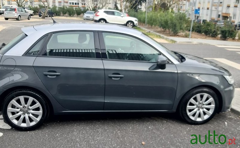 2015' Audi A1 Sportback photo #4