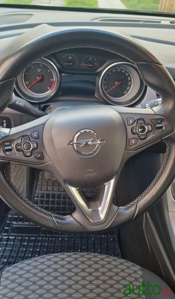 2016' Opel Astra Sports Tourer photo #5