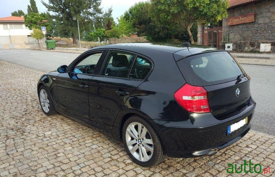 2009' BMW 118 E87 photo #1