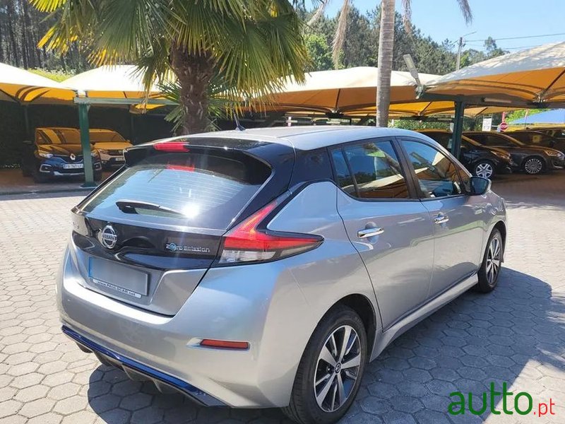 2022' Nissan Leaf N-Connecta photo #3