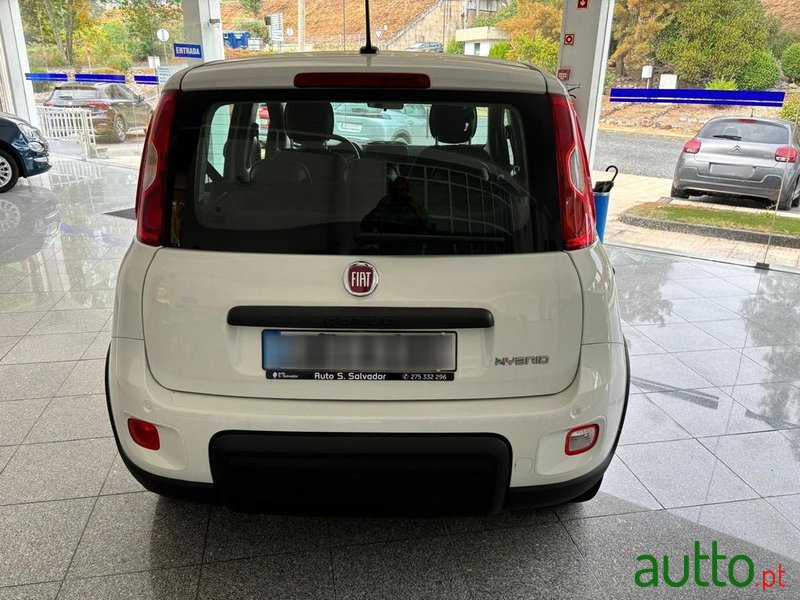 2023' Fiat Panda photo #2