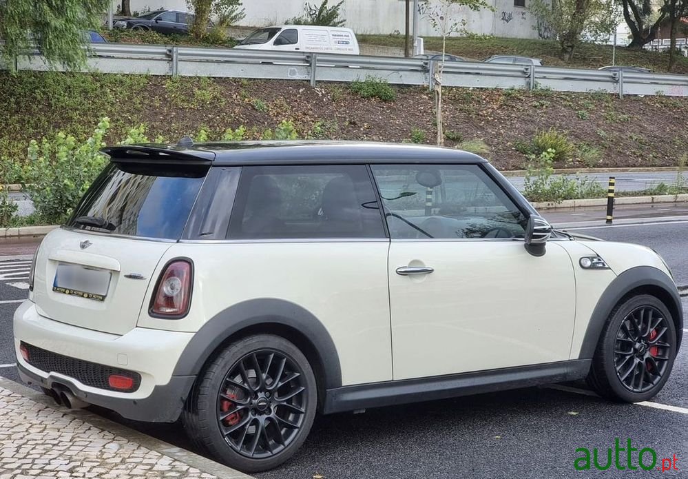 2009' MINI John Cooper Works Standard photo #6