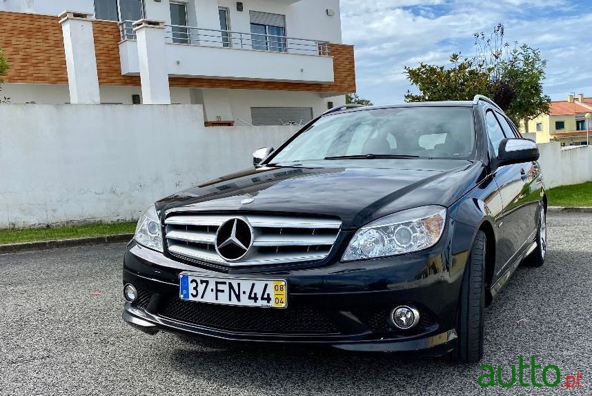 2008' Mercedes-Benz C-200 photo #4