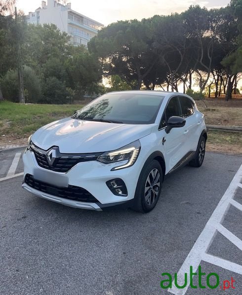 2020' Renault Captur photo #5