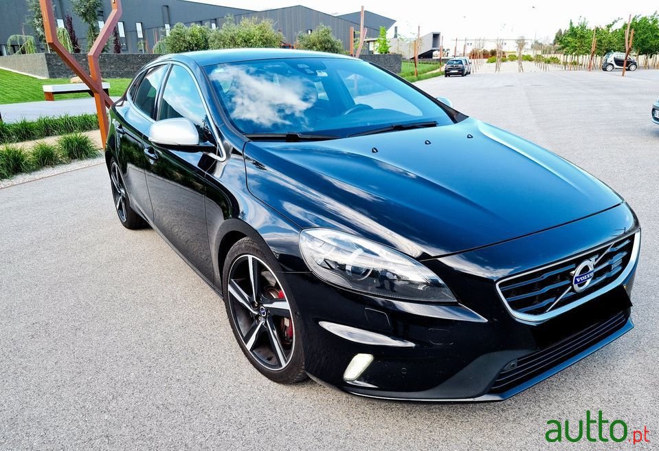 2014' Volvo V40 photo #1