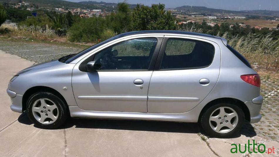 2005' Peugeot 206 Black&Silver photo #1