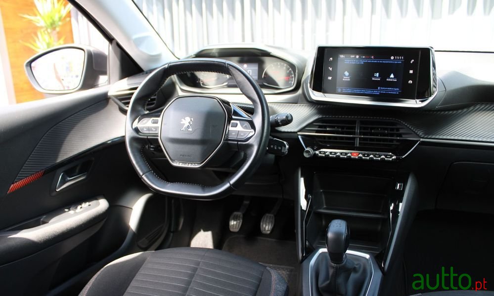 2020' Peugeot 208 1.2 Puretech Active photo #5