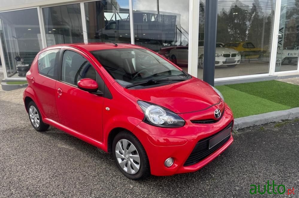 2013' Toyota Aygo photo #1