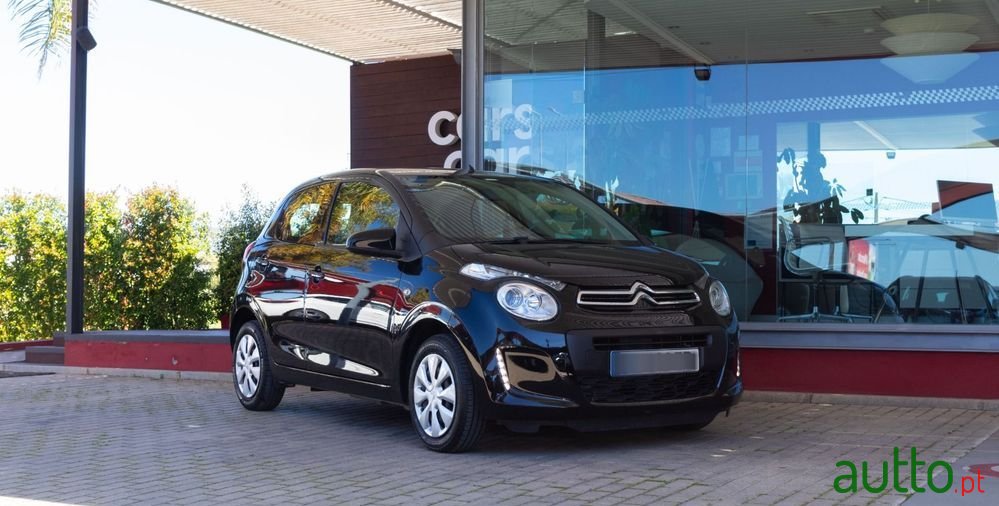 2021' Citroen C1 1.0 Vti Feel photo #2