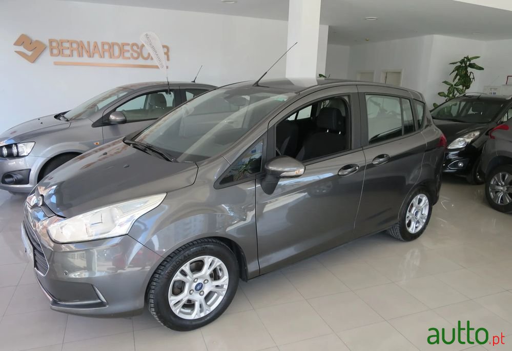 2015' Ford B-MAX photo #4