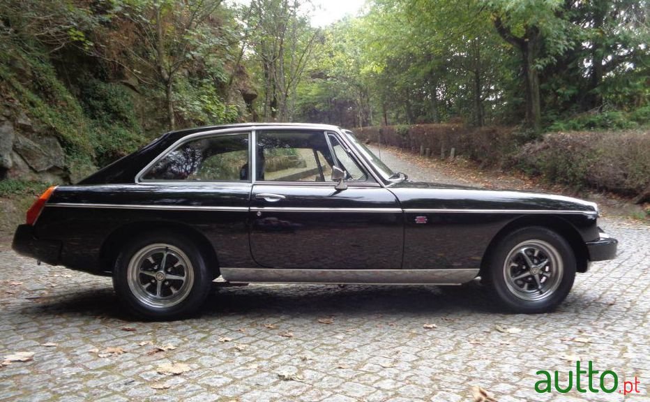1974' MG MGB photo #2