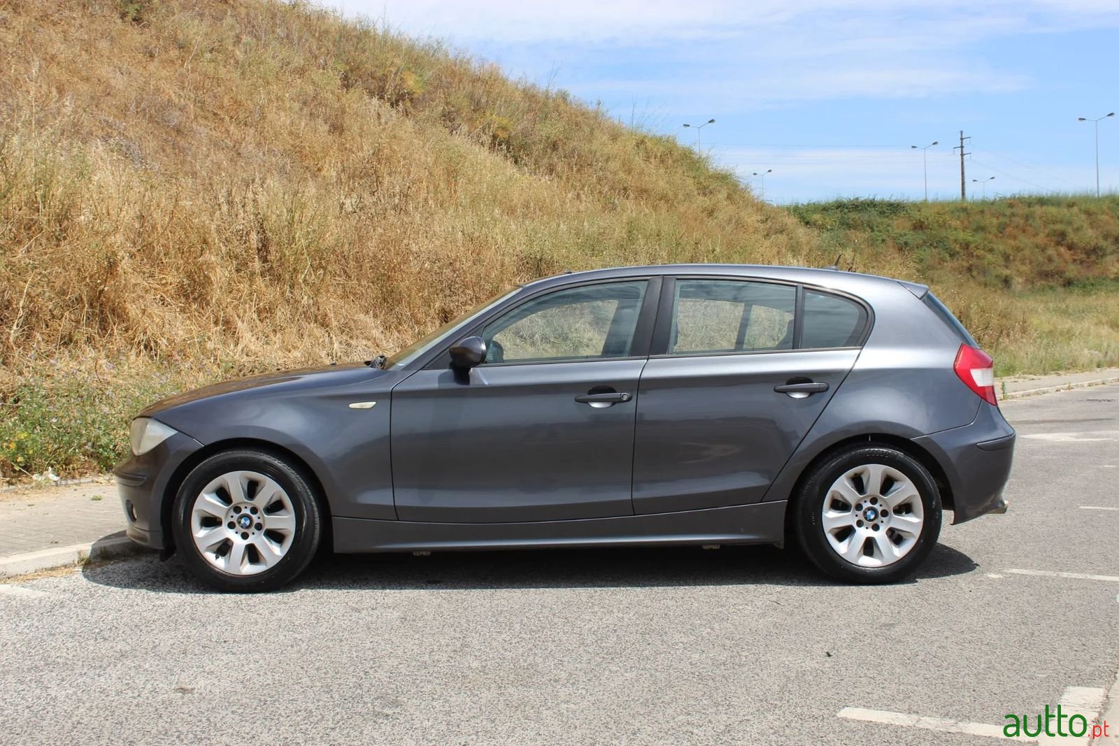 2005' BMW 120 photo #4