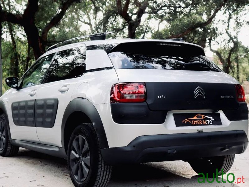 2015' Citroen C4 Cactus photo #5